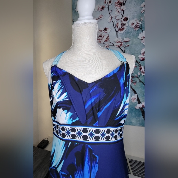 Blue, Black, and White Dress - Picture 2 of 8